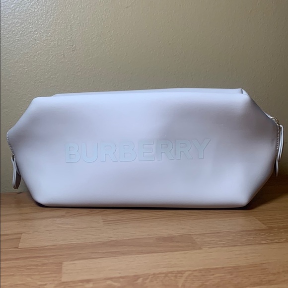 Burberry Cream Nude Logo Double Zipper Makeup Travel Toiletry Bag NEW - Picture 2 of 11